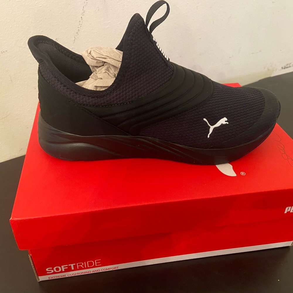 Black Puma Sneakers NWT